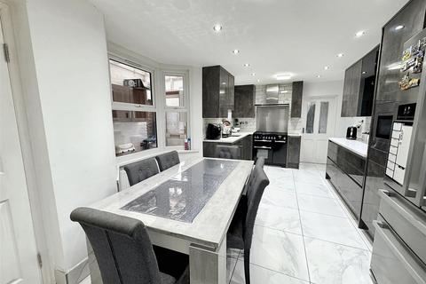 5 bedroom terraced house for sale, Michigan Avenue, London