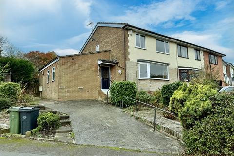 4 bedroom semi-detached house for sale, Kenmore Crescent, Cleckheaton, BD19