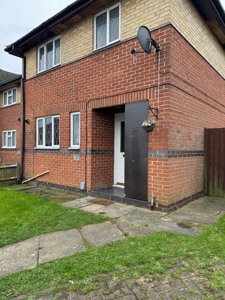 Spacious 3-Bed Terraced Home with Parking and Gar