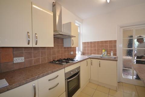 4 bedroom semi-detached house to rent, Meadow Way, Wembley, Middlesex, HA9 7LG