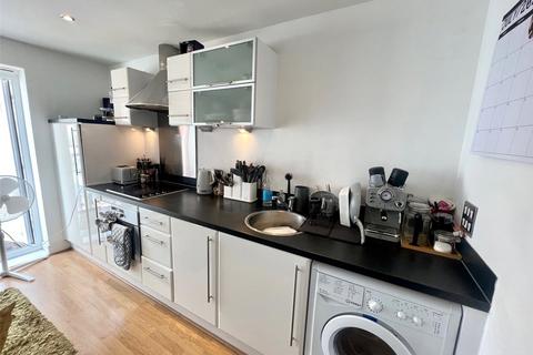 1 bedroom property to rent, Lower Canal Walk, Southampton SO14