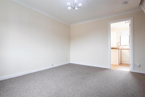 2 bedroom semi-detached house to rent, Chatsworth Drive, Wellingborough