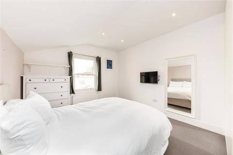 1 bedroom apartment for sale, St. John's Hill, London SW11