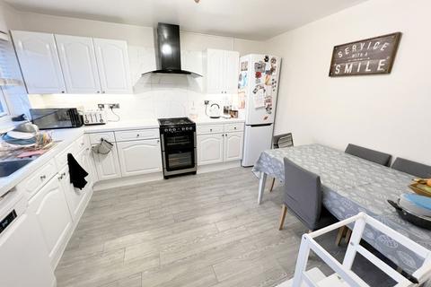 3 bedroom end of terrace house for sale, Woodloes Road, Shirley