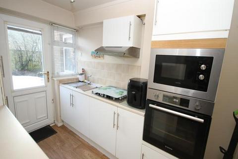 4 bedroom semi-detached house for sale, Thirlmere Gardens, Eccleshill, Bradford