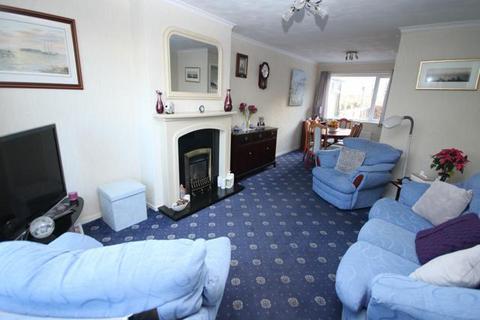 4 bedroom semi-detached house for sale, Thirlmere Gardens, Eccleshill, Bradford