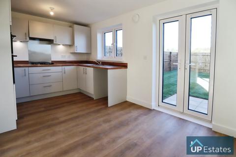 3 bedroom semi-detached house to rent, Dunkley Gardens, Coventry