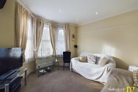 80 Stanley Road, Harrow, HA2 8AZ