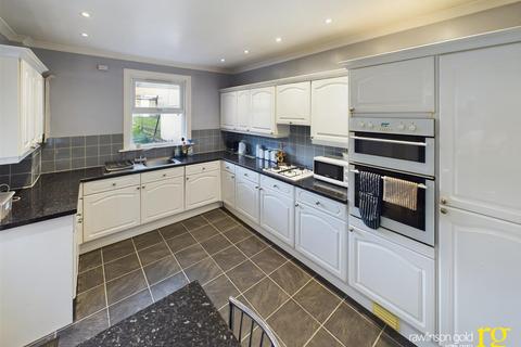 80 Stanley Road, Harrow, HA2 8AZ