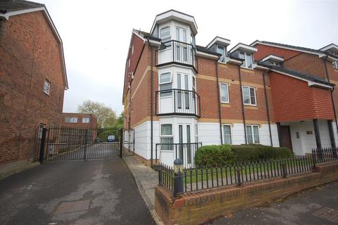 2 bedroom apartment to rent, Grovewood House, Granville Road, Child Hill, NW2