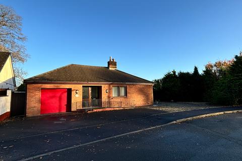 3 bedroom detached bungalow for sale, Is Y Bryn, Carmarthen SA31