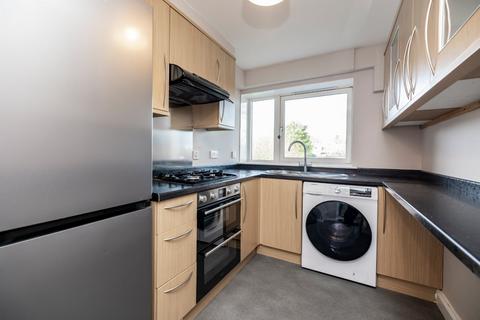 2 bedroom flat to rent, Morrison Drive, Aberdeen, AB10