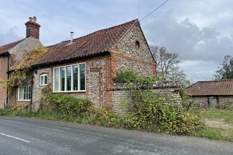 3 bedroom semi-detached house for sale, The Street, Holt NR25