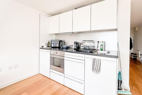 1 bedroom flat for sale, Airpoint, Skypark Road, Bedminster, BS3