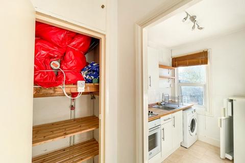 1 bedroom flat for sale, Top Floor Flat, 69 Lorna Road, Hove, East Sussex, BN3 3EL