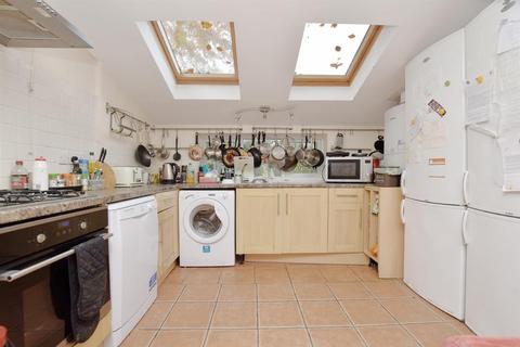 6 bedroom flat to rent, 18571012, Manor Park, Bristol