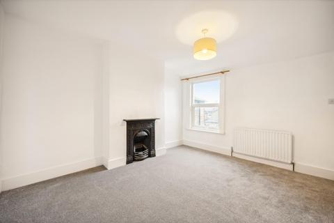 3 bedroom apartment to rent, Coverton Road, Tooting, London, SW17