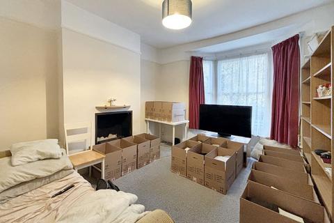 2 bedroom flat for sale, 38A Hartfield Crescent, Wimbledon, London, SW19 3SD