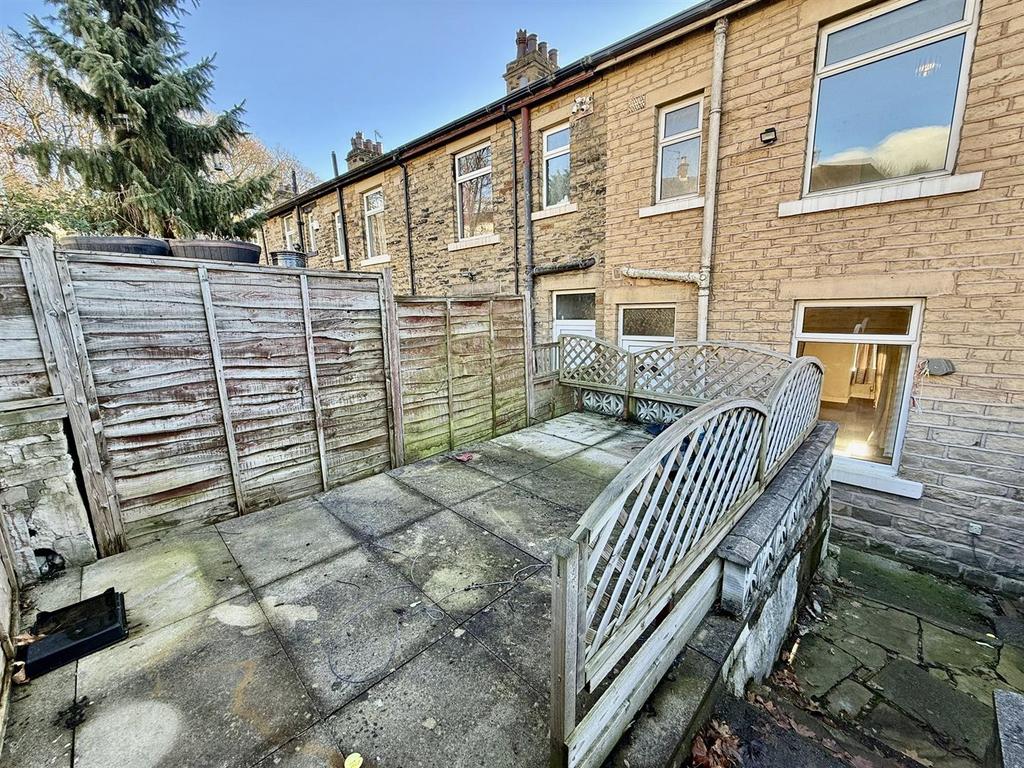 Rear Patio Garden