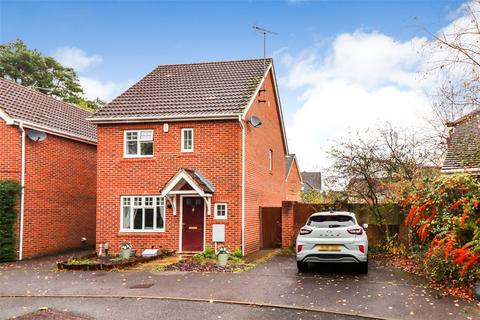 3 bedroom link detached house for sale, Marrow Meade, Hampshire GU51