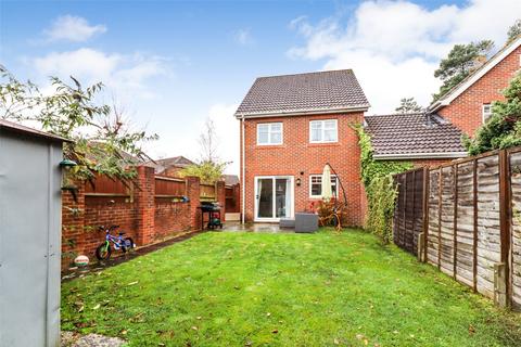 3 bedroom link detached house for sale, Marrow Meade, Hampshire GU51