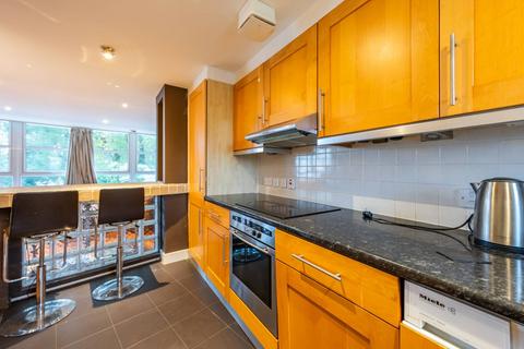 2 bedroom flat for sale, Pierhead Lock, Docklands, London, E14