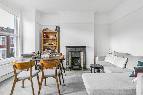 2 bedroom apartment for sale, Gaskarth Road, London, SW12