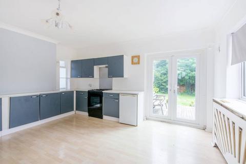 3 bedroom detached house to rent, Repton Avenue, North Wembley, Wembley, HA0