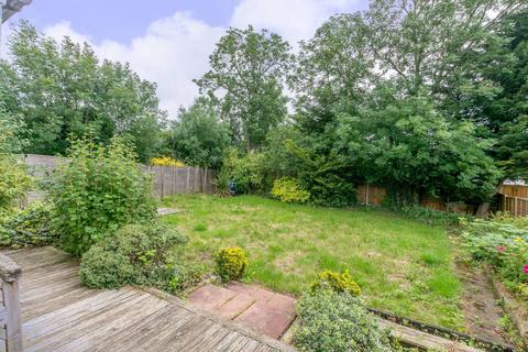 3 bedroom detached house to rent, Repton Avenue, North Wembley, Wembley, HA0