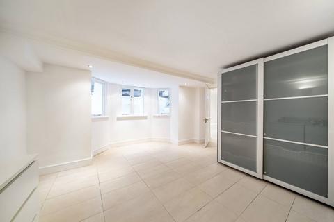 2 bedroom flat to rent, Kensington Court, Kensington, London, W8