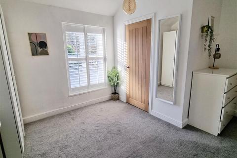 69 Tower Road, Sutton Coldfield, B75 5EA