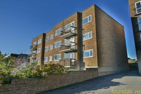 2 bedroom flat for sale, New Park Avenue, Bexhill-on-Sea, TN40