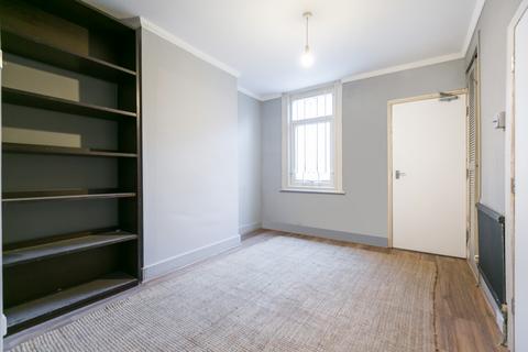 1 bedroom maisonette to rent, LONDON SE5