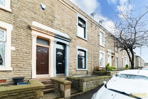 3 bedroom terraced house to rent, Greenway Street, Darwen