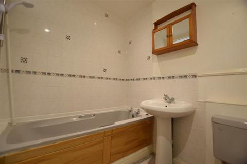 2 bedroom terraced house to rent, Beck Mews, Cayton, Scarborough