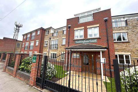 1 bedroom retirement property for sale, Sandringham Court, London Road, Hadleigh