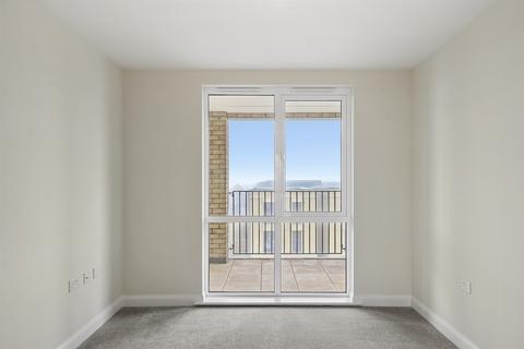 2 bedroom flat to rent, Trumpington, Cambridge CB2