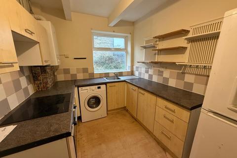 18 Blackmires, Halifax, HX2 9AA