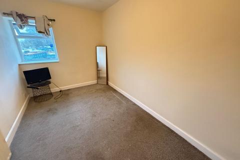 18 Blackmires, Halifax, HX2 9AA
