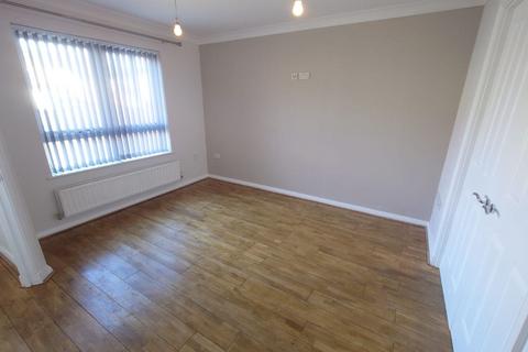 2 bedroom semi-detached house to rent, Wandsworth Road, Liverpool