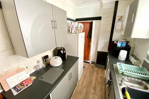 3 bedroom terraced house for sale, Love Road, Lowestoft, Suffolk