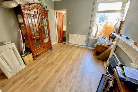 3 bedroom terraced house for sale, Love Road, Lowestoft, Suffolk