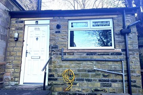 2 bedroom flat to rent, 208B Oakworth Road BD21  1QH