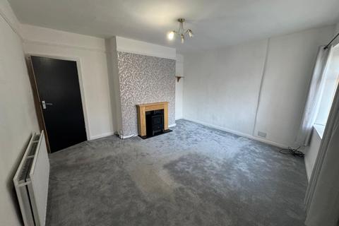 2 bedroom flat to rent, 208B Oakworth Road BD21  1QH