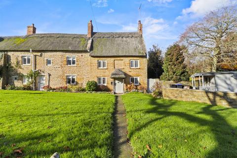 2 bedroom end of terrace house for sale, Butchers Lane, Boughton