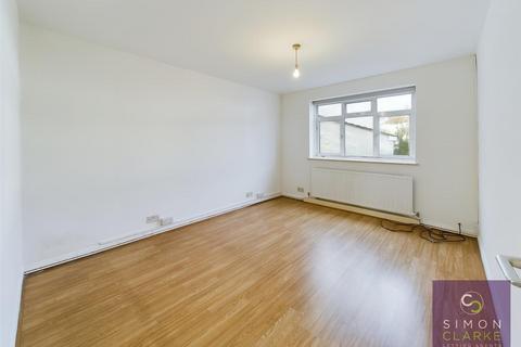 3 bedroom apartment to rent, Weirdale Avenue, Whetstone, N20 - SHORT TERM RENTAL ONLY