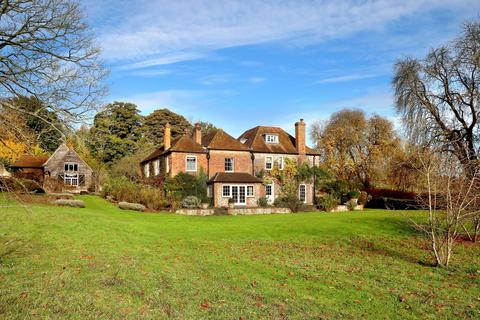 Farm to rent, Howe Farmhouse, Hambleden, Henley-on-Thames, Oxfordshire, RG9