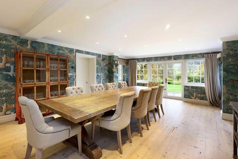 Farm to rent, Howe Farmhouse, Hambleden, Henley-on-Thames, Oxfordshire, RG9