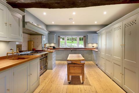 Farm to rent, Howe Farmhouse, Hambleden, Henley-on-Thames, Oxfordshire, RG9