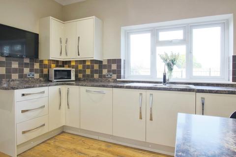 3 bedroom detached bungalow for sale, Driffield YO25